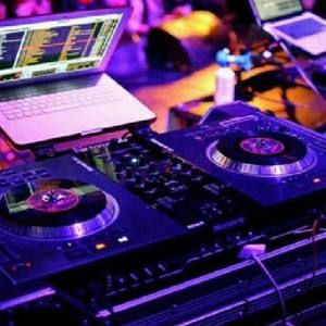 Meet your Posher, Cedric